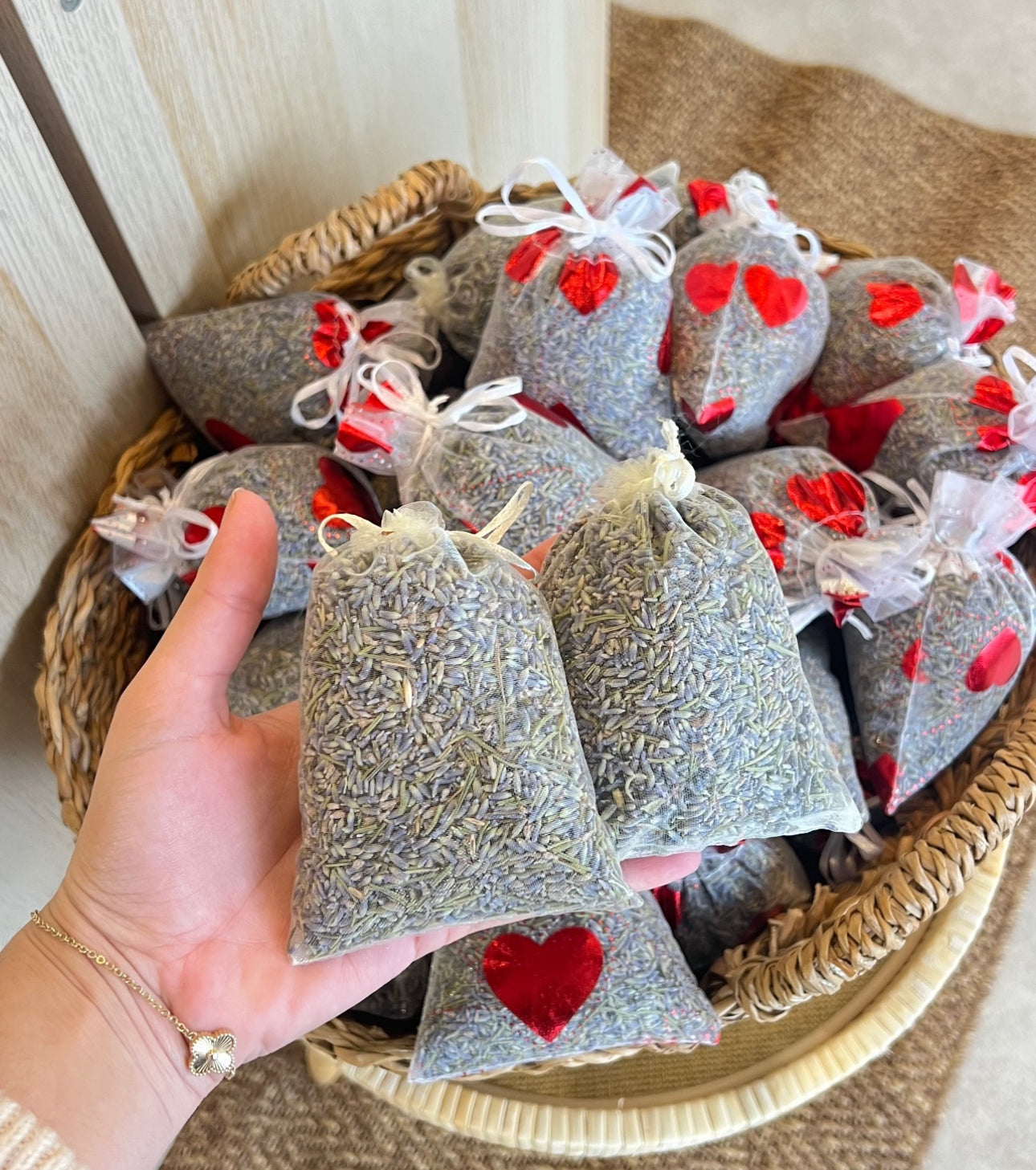 Lavendelzakjes – Natuurlijk Gedroogde Lavendel uit Albanië – Handgemaakt & Geurend