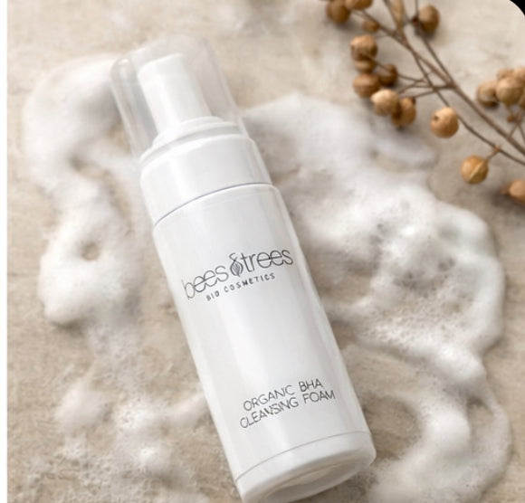 1-Organic BHA Cleansing Foam – Diep Reinigend & Bio – Bees & Trees           2-Organic Chamomile Facial Tonic | Bees & Trees