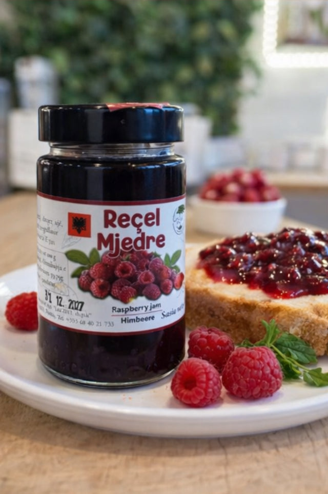 Frambozenjam – Ambachtelijke Albanese Frambozenconfituur